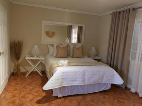 CH OR Tambo Airport Accommodation 3